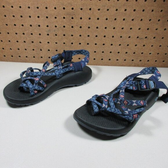 Chaco Shoes - Chaco womens blue an red geometric strappy hiking sandals 7 M